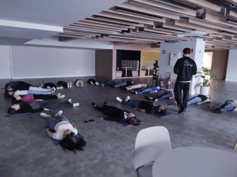 ginástica laboral para funcionários